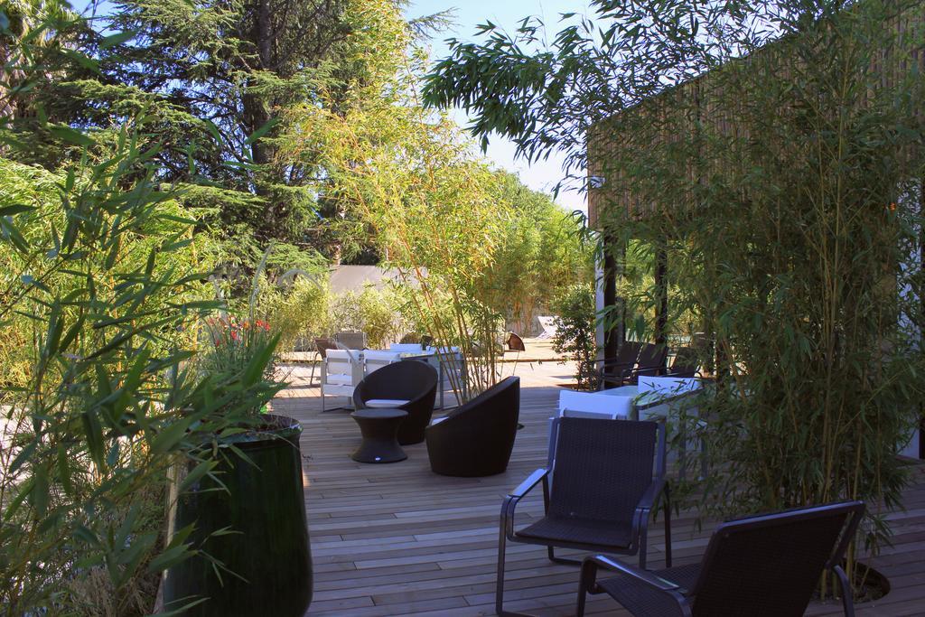 HÔTEL C SUITES**** chambres spacieuses, séjours thématiques Nimes Exterior foto
