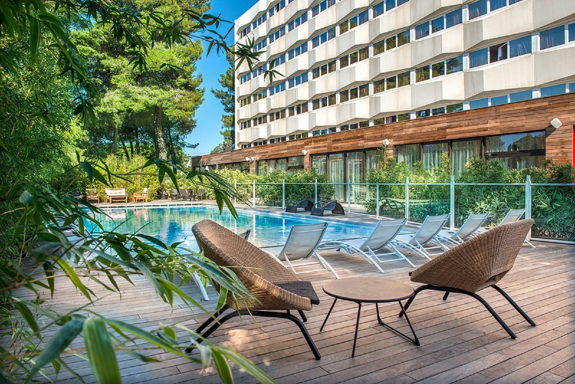 HÔTEL C SUITES**** chambres spacieuses, séjours thématiques Nimes Exterior foto